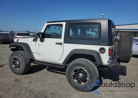 2010 Jeep Wrangler Rubicon z USA, uszkodzony, nr VIN 1J4BA6D18AL221240